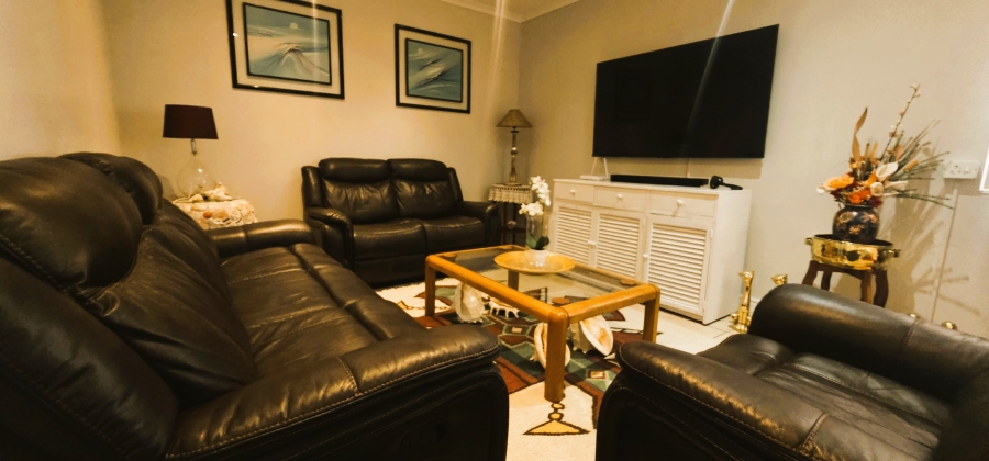 3 Bedroom Property for Sale in Country Club Western Cape